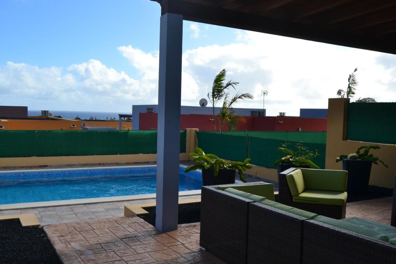 Golf Las Salinas Villa Carlotta With Private Heated Pool With Additional Cost Caleta De Fuste Exterior photo